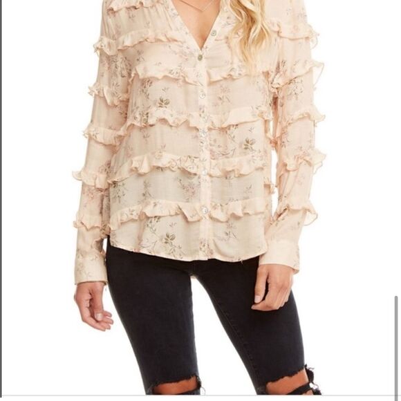 CHASER Light Peach Ruffled Tea Rose Long Sleeve Blouse. Medium. New (NWT)! - Picture 2 of 7